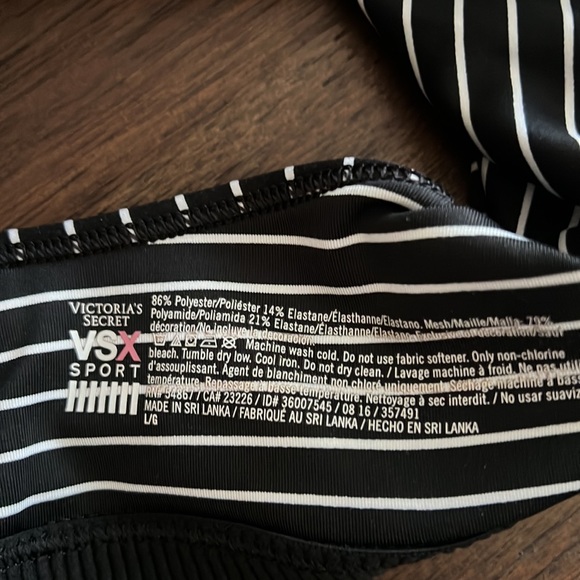Victorias Secret Sport Black and White Caged front sports bra Large - Picture 3 of 3